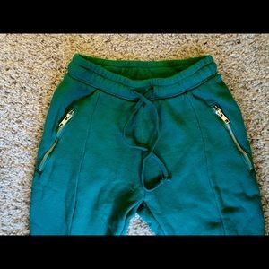 NWT WildFox Joggers Emerald Green Zipper Pockets